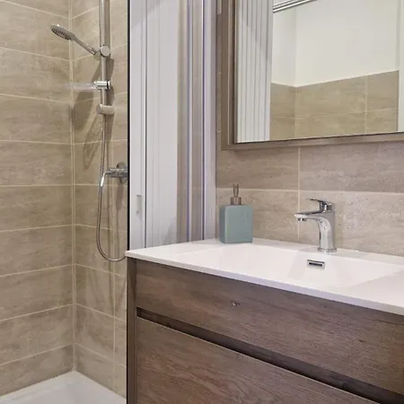 בית הארחה Ferrara 2 קטאניה