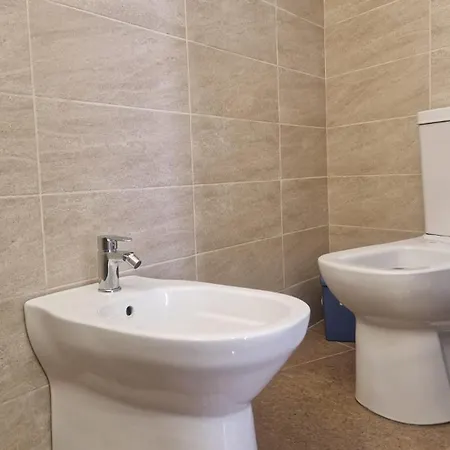 Ferrara 2 בית הארחה 3*